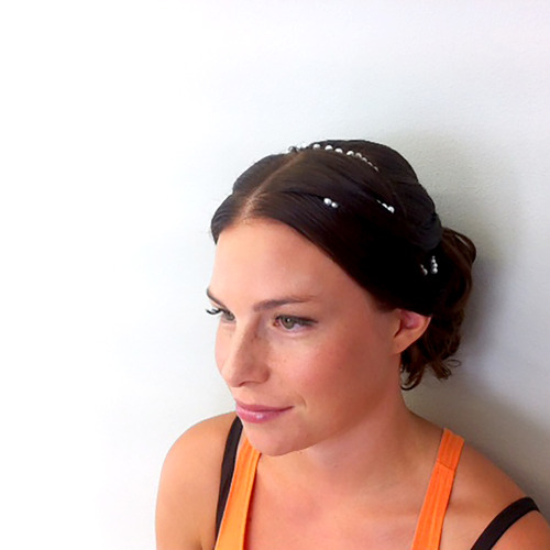 Kiharainen hääkampaus